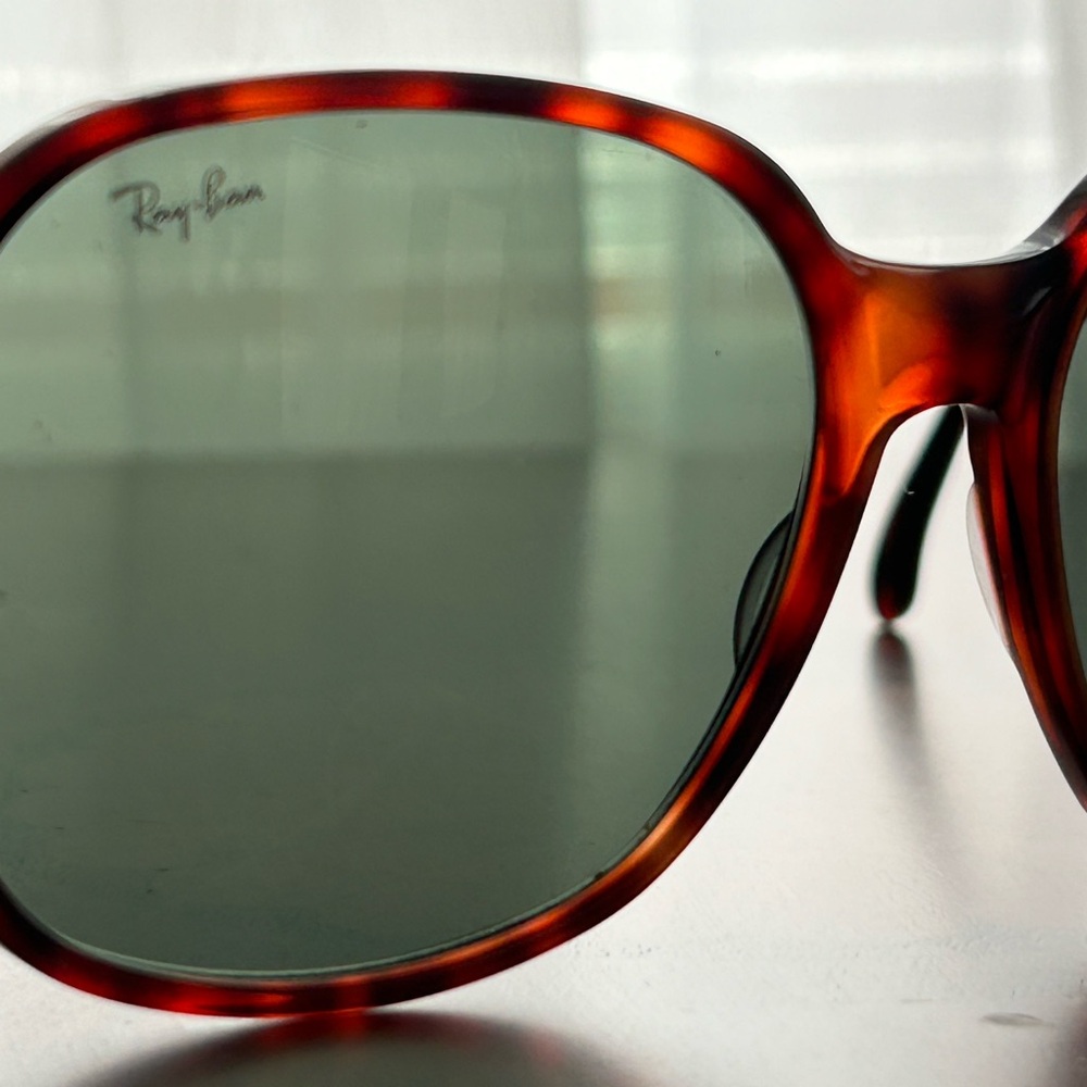 Ray-Ban Women's Tortoiseshell Green Lens Sunglasses - Picture 2 of 12